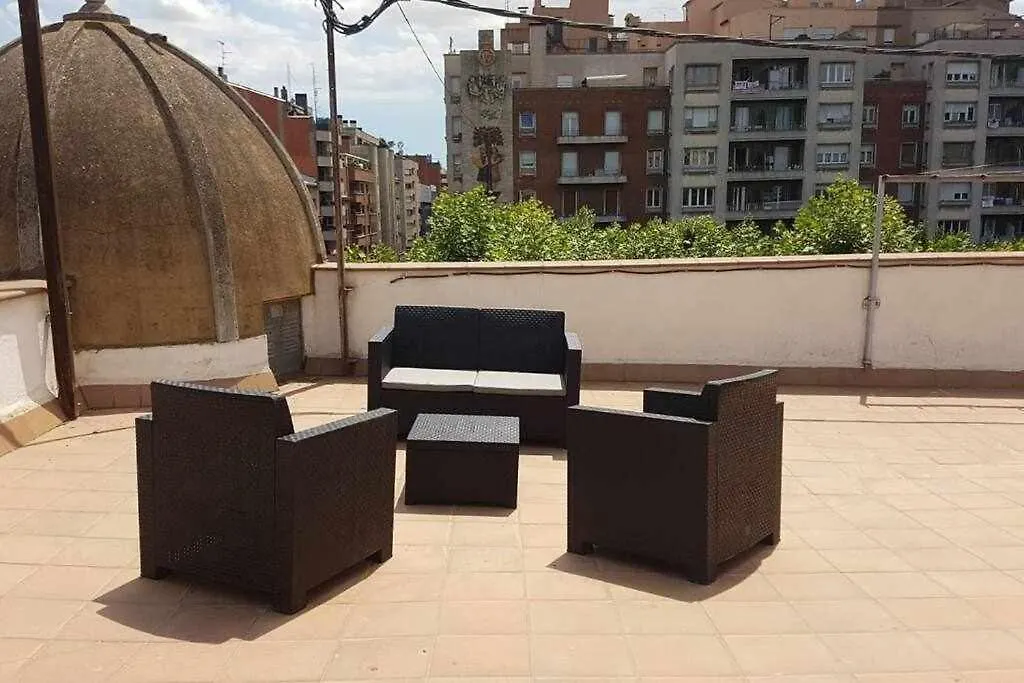 New Top Floor Apt With A Lot Of Light & Aircon Girona Spain