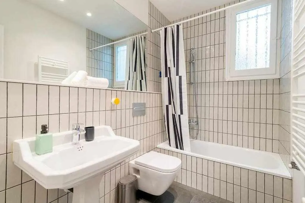 Apartamento New Top Floor Apt With A Lot Of Light & Aircon Gerona