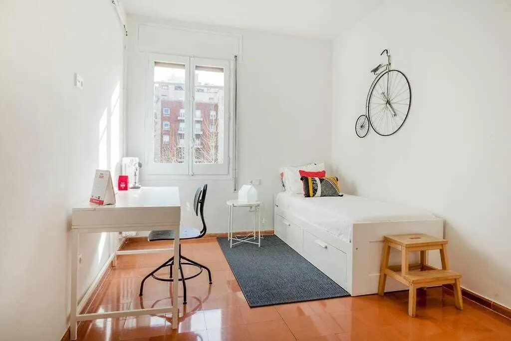 New Top Floor Apt With A Lot Of Light & Aircon Girona 0*,