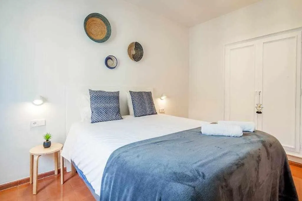 New Top Floor Apt With A Lot Of Light & Aircon Girona